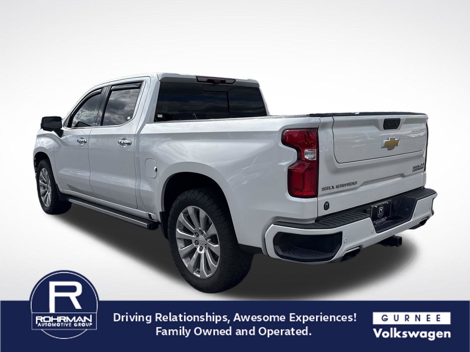 Used 2021 Chevrolet Silverado 1500 High Country w/ Technology Package AWD/4WD image 7