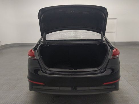 Used 2017 Hyundai Elantra SE image 29