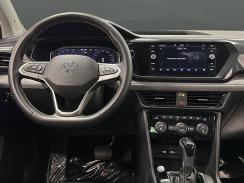 Used 2022 Volkswagen Taos SEL w/ Panoramic Sunroof Package AWD/4WD image 11