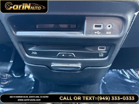 Used 2019 Chrysler Pacifica Limited w/ S Appearance Package image 30