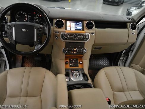 Used 2015 Land Rover LR4 HSE image 16