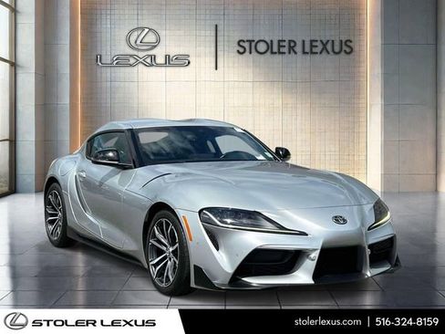 Used 2021 Toyota Supra w/ Safety & Technology Package RWD image 1