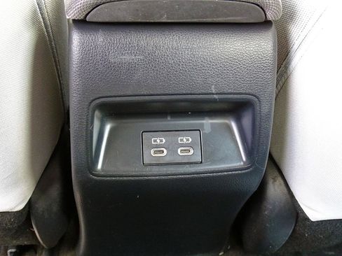 Used 2023 Toyota Corolla LE FWD image 27