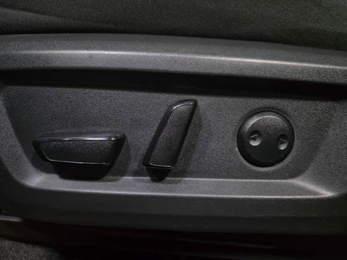 Used 2022 Nissan Rogue SV image 27