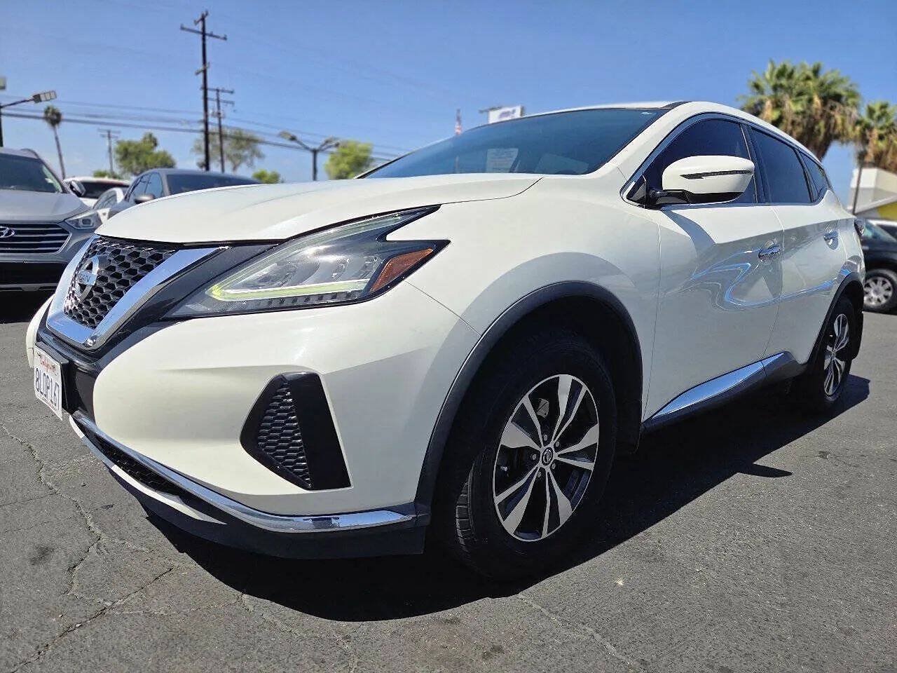 Used 2019 Nissan Murano S FWD image 3