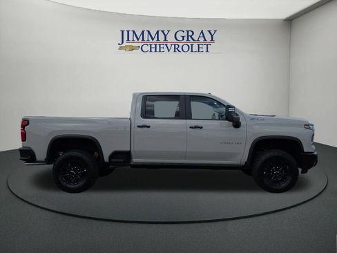 New 2026 Chevrolet Silverado 2500 ZR2 w/ LPO, Dark Essentials Package AWD/4WD image 6