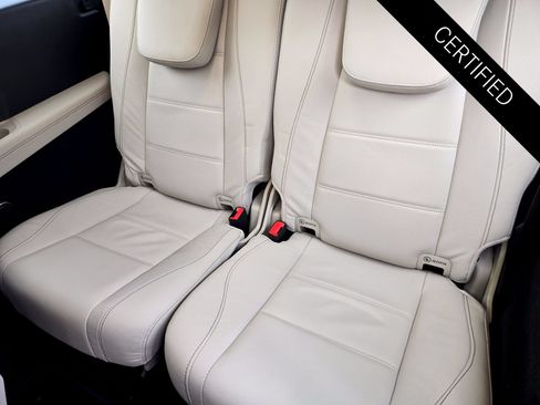 Certified 2023 Mercedes-Benz GLS 580 4MATIC image 29