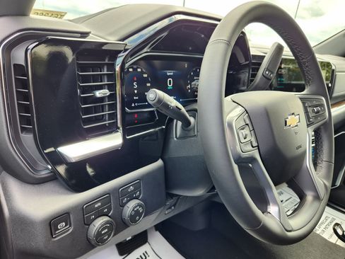 New 2026 Chevrolet Silverado 1500 LT AWD/4WD image 16