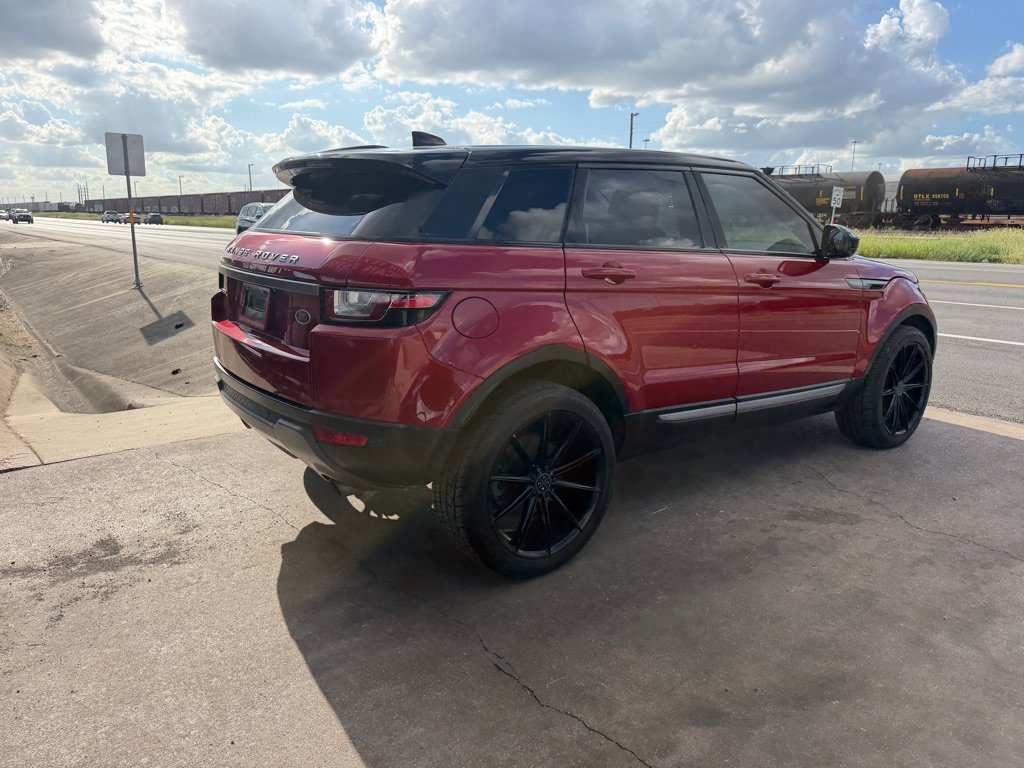 Used 2018 Land Rover Range Rover Evoque SE AWD/4WD image 18