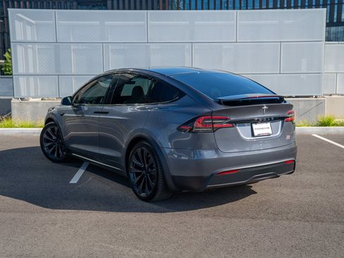 Used 2022 Tesla Model X Plaid AWD/4WD image 3