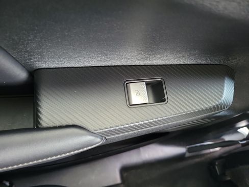 Used 2024 Mitsubishi Outlander SE AWD/4WD image 16