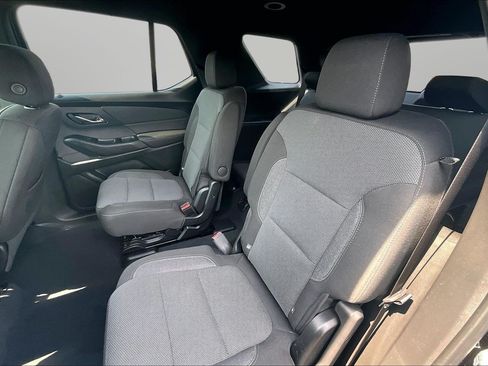 Used 2023 Chevrolet Traverse LT AWD/4WD image 18