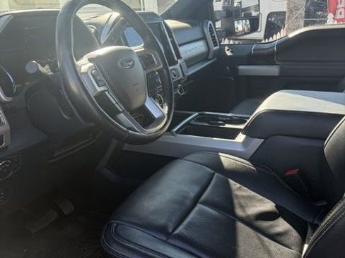 Used 2022 Ford F350 Lariat w/ Lariat Ultimate Package image 3