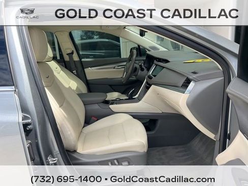 Used 2024 Cadillac XT5 Premium Luxury w/ Technology Package FWD image 7