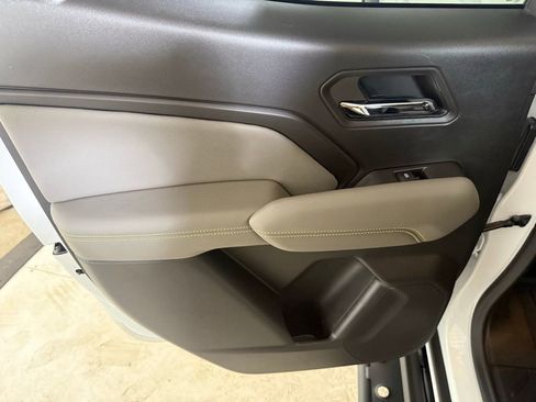 Used 2024 Chevrolet Colorado ZR2 w/ Technology Package image 13