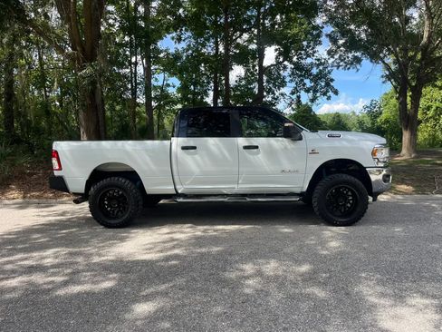 Used 2024 RAM 2500 Big Horn w/ Off Road Package AWD/4WD image 6