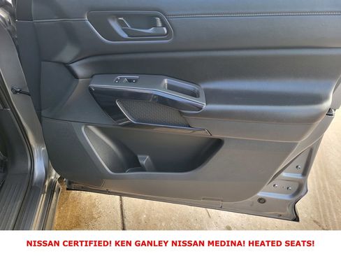 Certified 2025 Nissan Pathfinder SV image 55