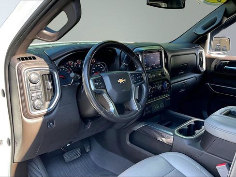 Used 2021 Chevrolet Silverado 1500 LTZ AWD/4WD image 14