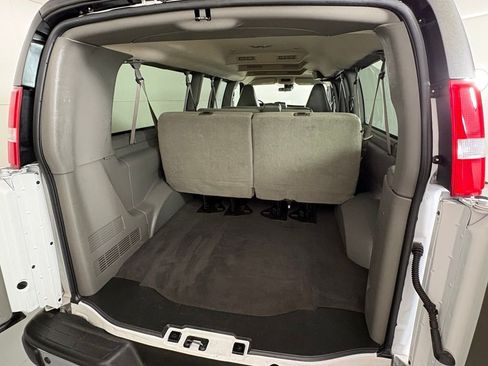 Used 2024 Chevrolet Express 3500 LT w/ LT Preferred Equipment Group RWD image 18