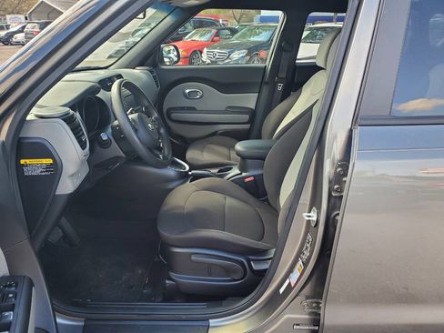 Used 2019 Kia Soul image 10