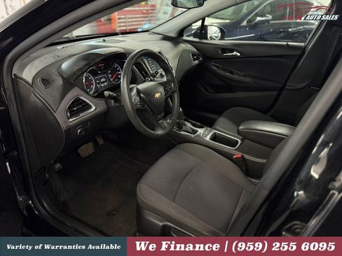 Used 2019 Chevrolet Cruze LS w/ LS Convenience Package FWD image 15