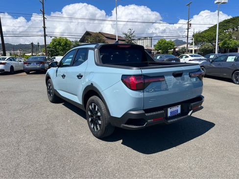 Used 2025 Hyundai Santa Cruz SEL FWD image 4