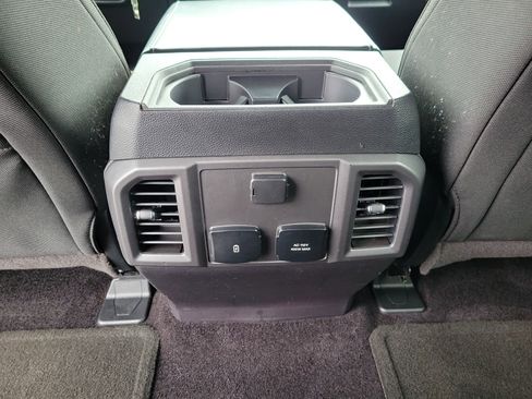 Used 2017 Ford F150 XLT w/ Equipment Group 302A Luxury image 11