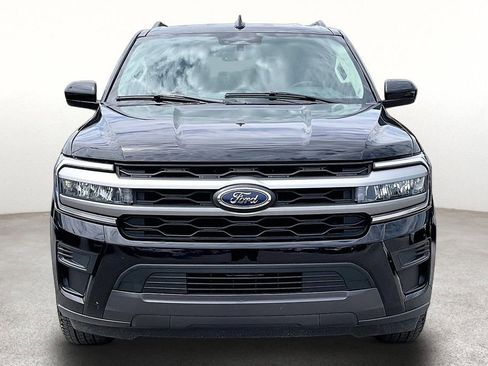 Used 2024 Ford Expedition XLT RWD image 4