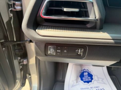 New 2026 Chevrolet Traverse LT FWD image 19
