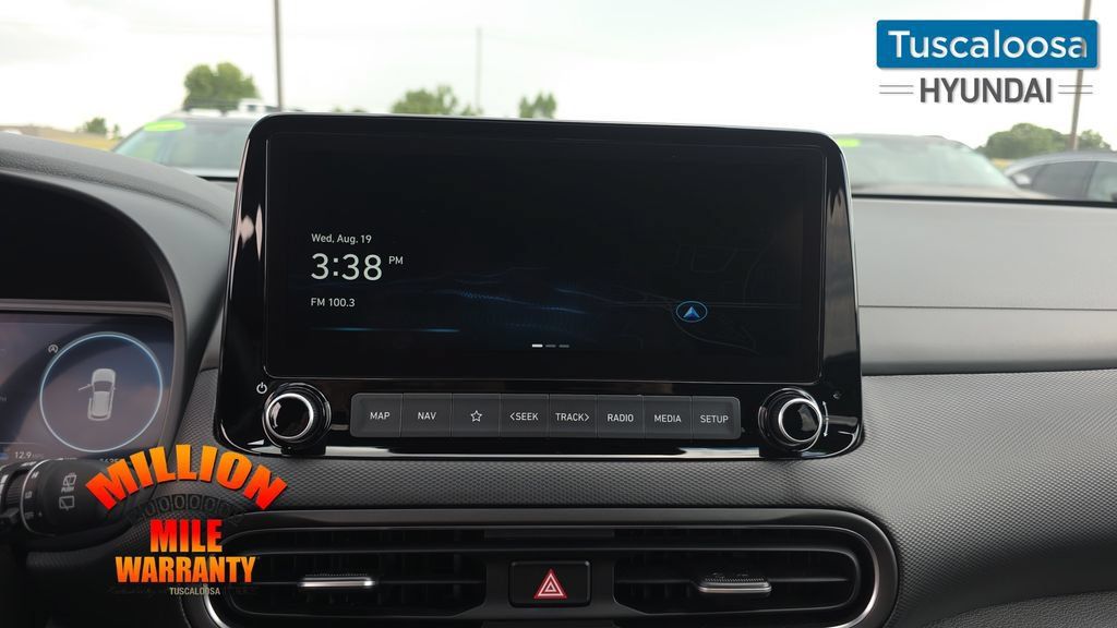 Used 2023 Hyundai Kona Limited FWD image 19