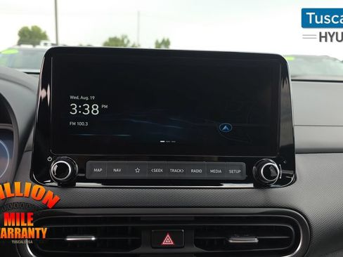 Used 2023 Hyundai Kona Limited FWD image 19