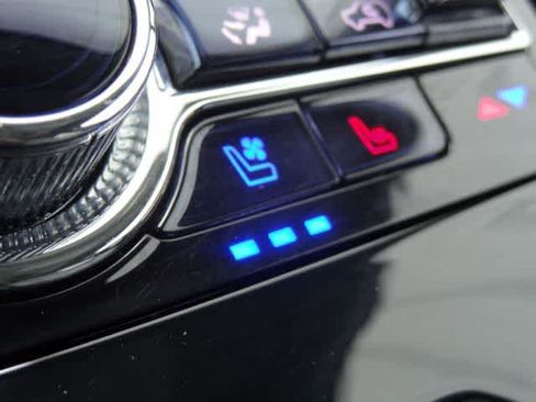 Used 2022 Lincoln Corsair AWD w/ Premium Package image 33