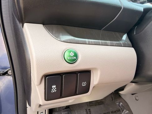 Used 2014 Honda CR-V EX-L image 17