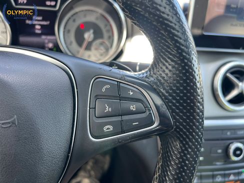 Used 2015 Mercedes-Benz CLA 250 image 25