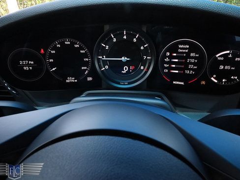 Used 2021 Porsche 911 Carrera image 39