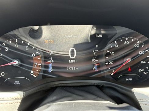 Used 2022 Jeep Compass Limited image 11