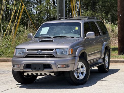 Used 2002 Toyota 4Runner SR5 w/ Sport Edition RWD image 1