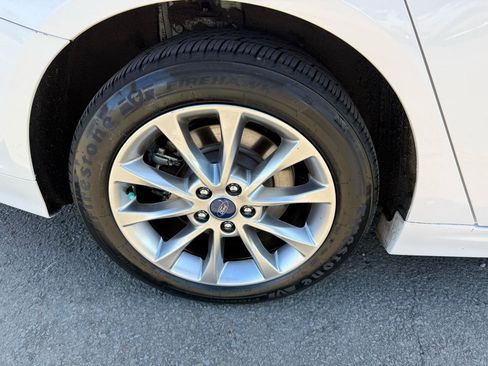 Used 2017 Ford Fusion Energi SE image 37