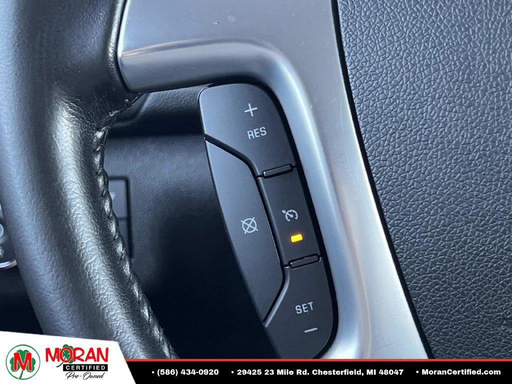 Used 2017 Chevrolet Traverse LT w/ Style and Technology Package FWD image 28
