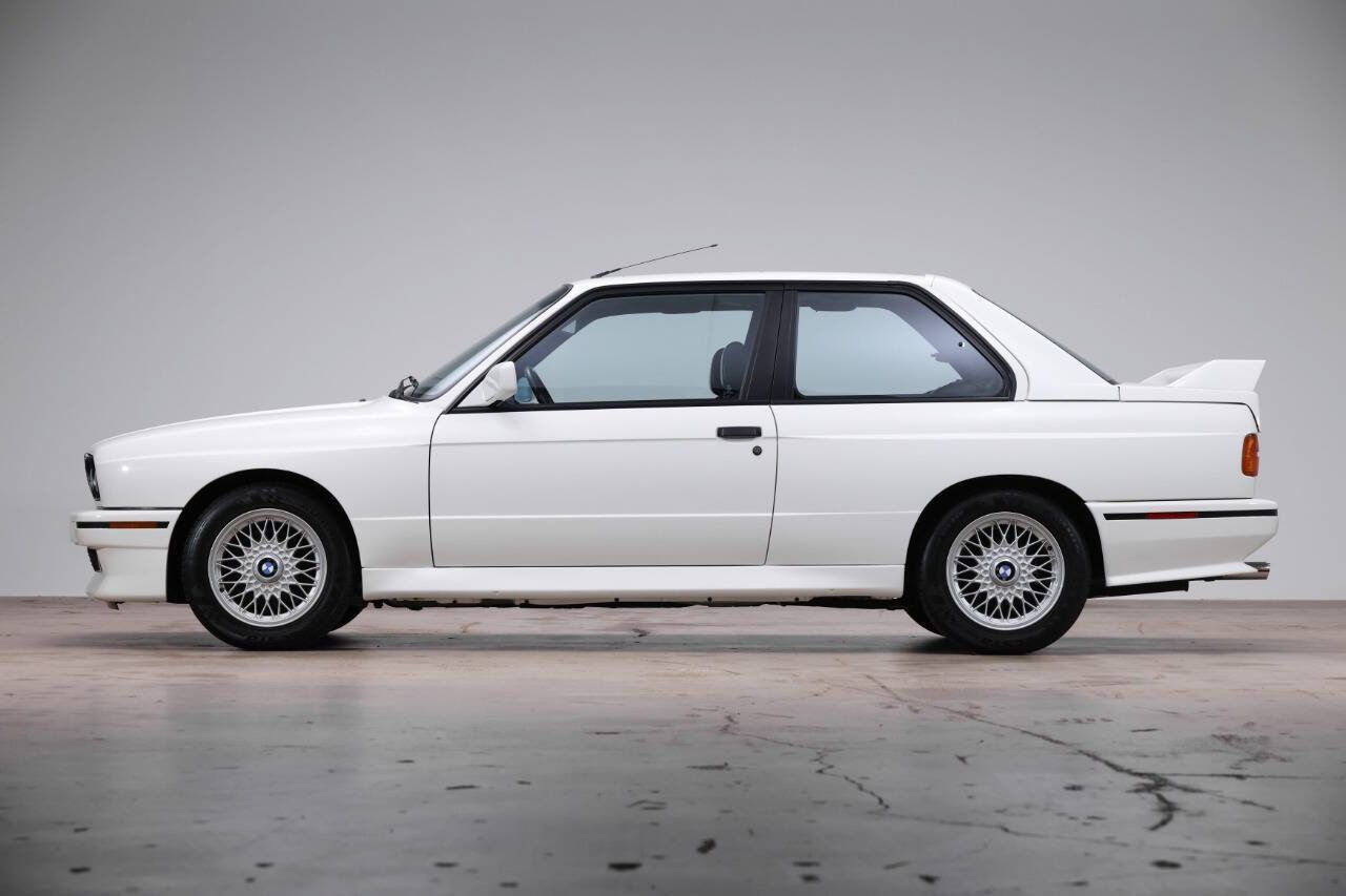 Used 1988 BMW M3 Coupe RWD image 16