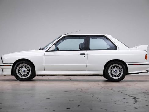 Used 1988 BMW M3 Coupe image 16