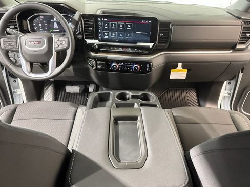 New 2026 GMC Sierra 1500 Elevation image 13