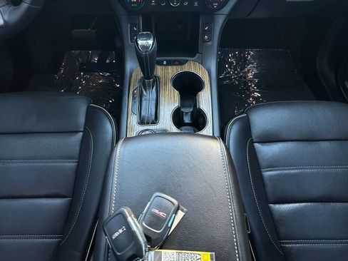 Used 2017 GMC Acadia Denali w/ Technology Package image 22