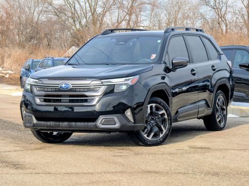 Used 2025 Subaru Forester Limited w/ Popular Package #2 image 1