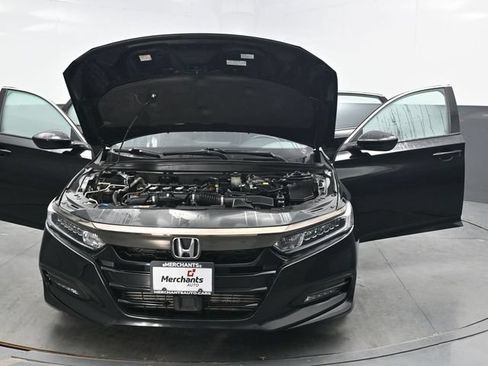 Used 2019 Honda Accord Sport image 42