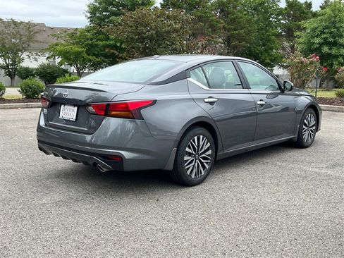 New 2025 Nissan Altima 2.5 SV w/ SV Premium Package image 4