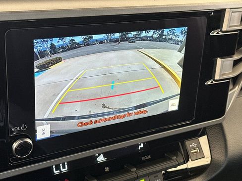 New 2026 Toyota Tundra SR5 AWD/4WD image 17