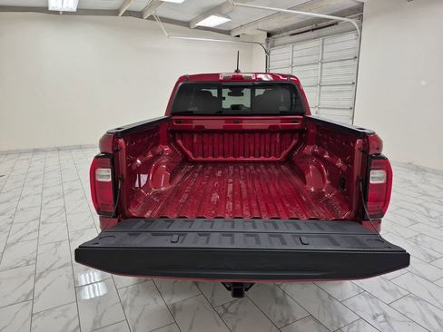 New 2026 GMC Canyon Elevation w/ Convenience Package image 27