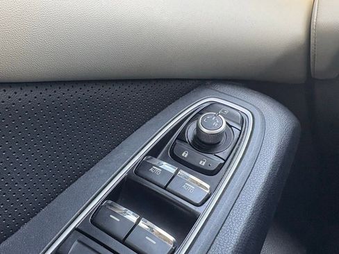 Used 2020 Subaru Ascent Touring w/ Popular Package #2 image 29