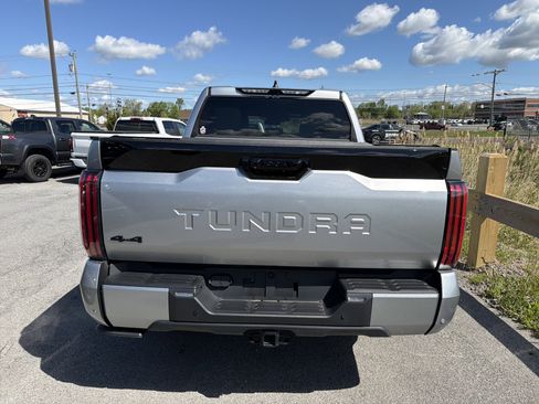 Used 2024 Toyota Tundra Platinum AWD/4WD image 6